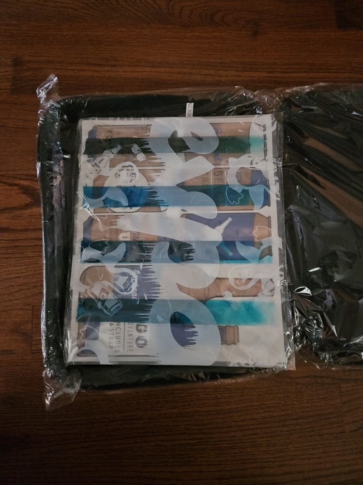 BevPod • Slim Cooler Bag • Leak-Proof & Soft Sided • Comes W/ Strap & Ice Pack
