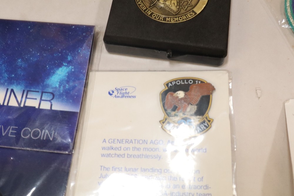 Lot Nasa Space Shuttle Mission Pins Challenge Coins Patch