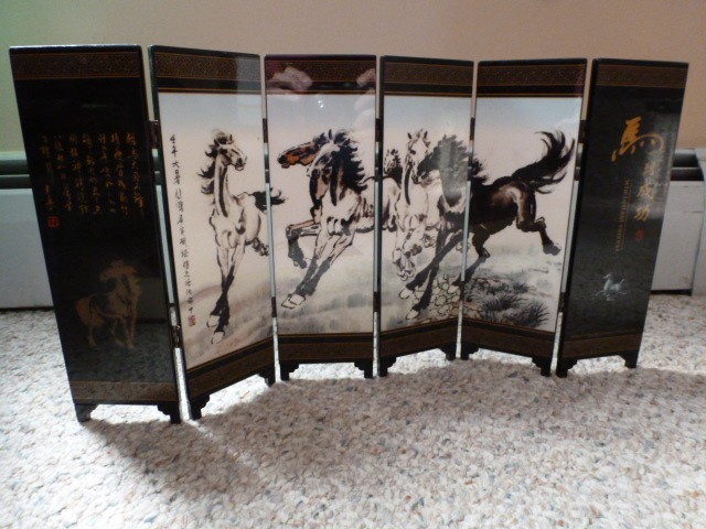 :) Chinese Tabletop 6-panel lacquered screen-Horses-9x18-Just Beautiful!!