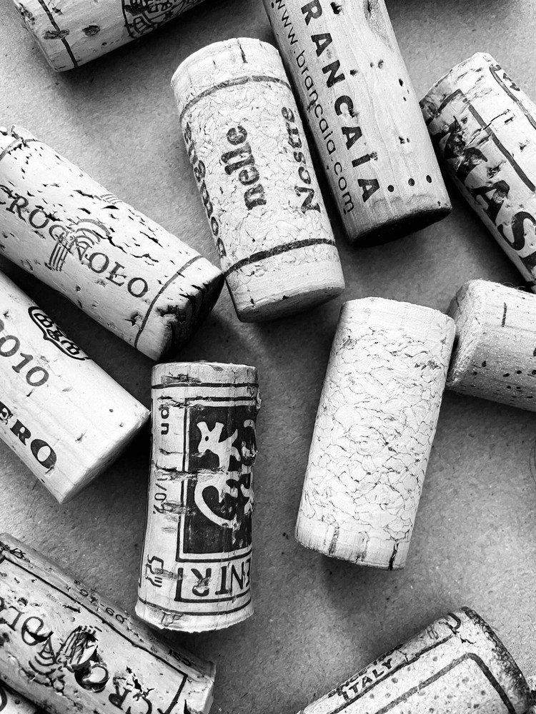 Premium Recycled Corks 100 Count Bag