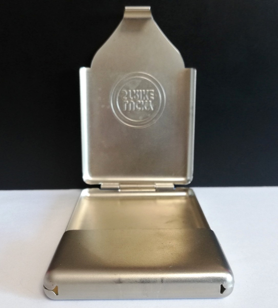 Lucky Strike Small Cigarette Case / Business Card Holder