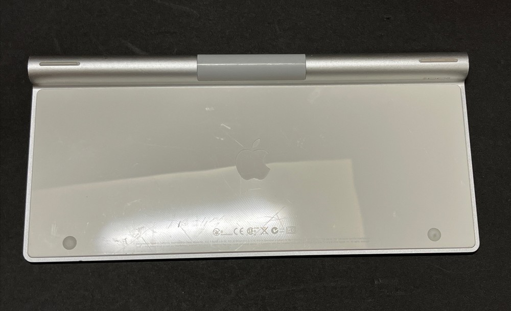 Apple Wireless Keyboard A1314 Bluetooth Keyboard Tested, Fully Working