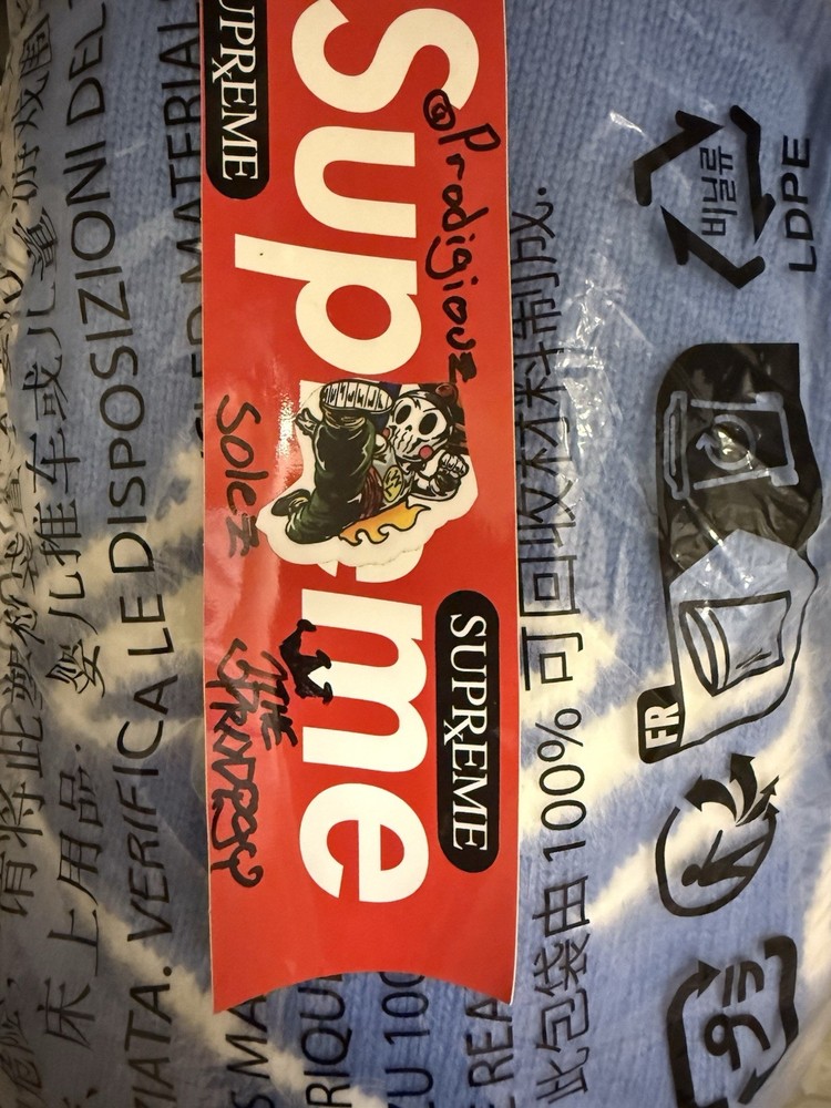 Supreme Angora Script Sweater Light Blue FW25 Size Medium Brand New