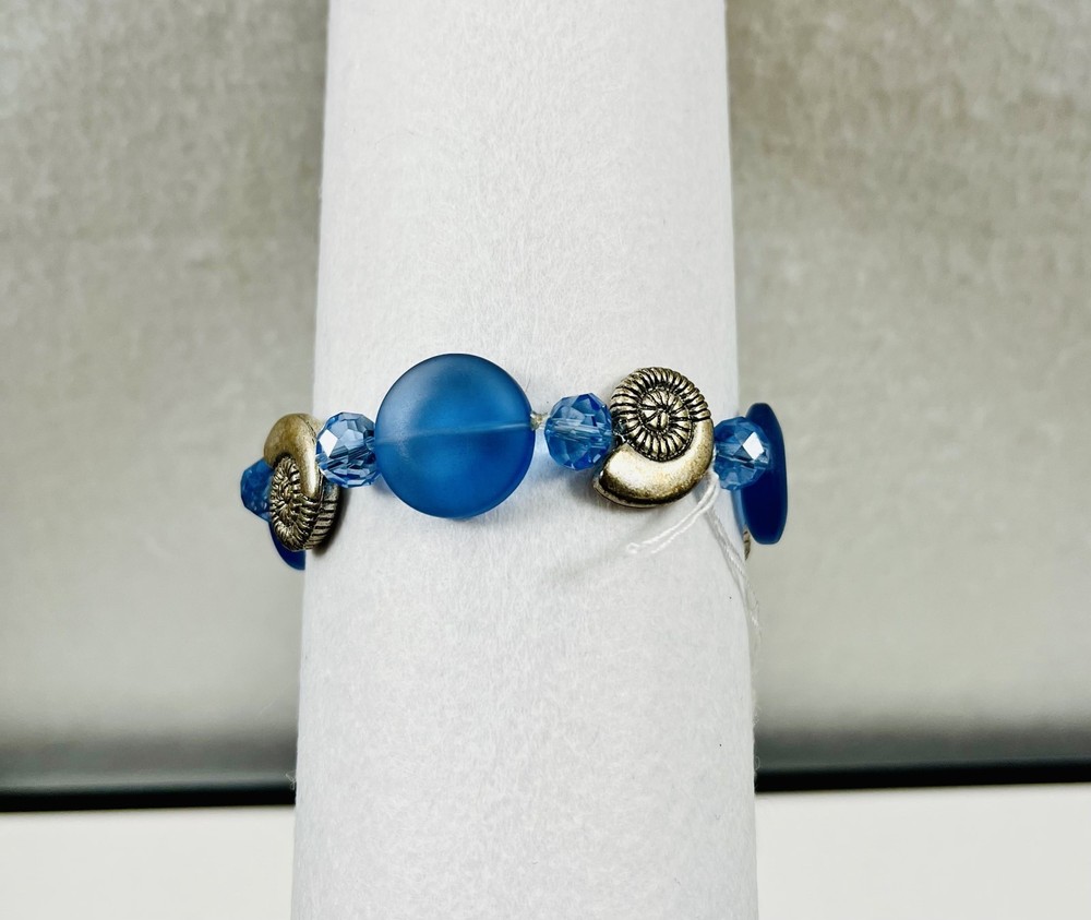 Stretch Bracelet Blue Beads w/ Shell Charms