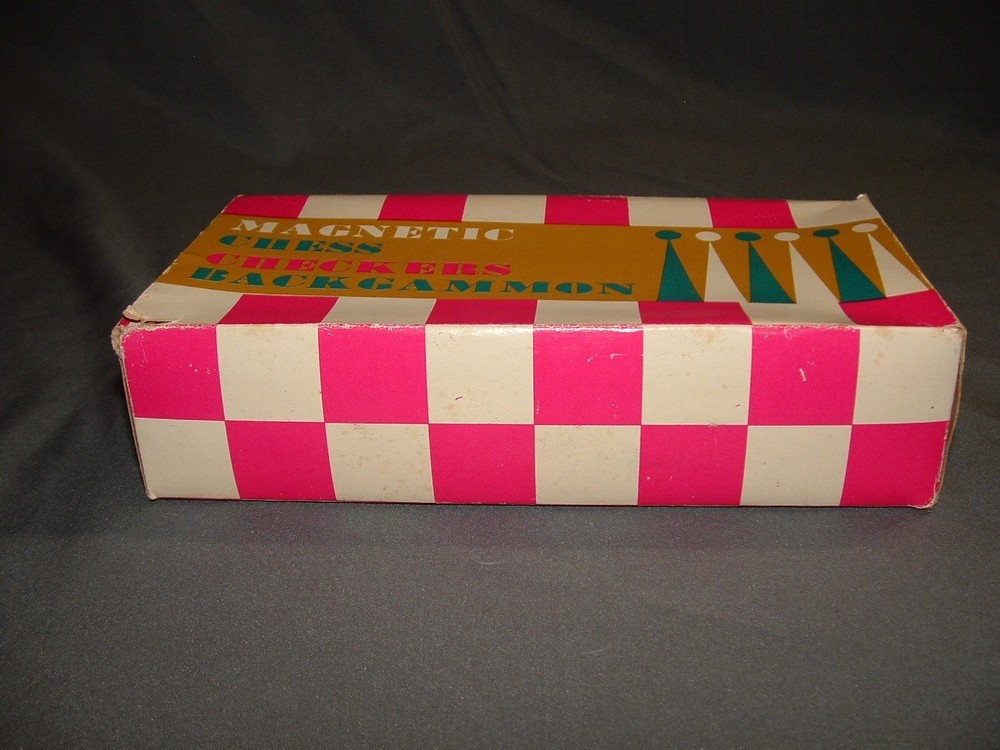 Vintage Magnetic Chess/Checkers/Backgammon Set Complete w/Original box