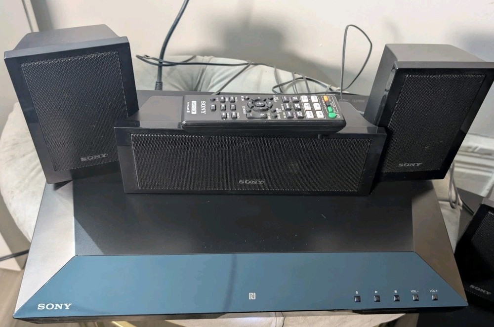 Sony 3D Smart Blu-ray BDV-E3100 Bluetooth Home Theatre System 5.1 1000W