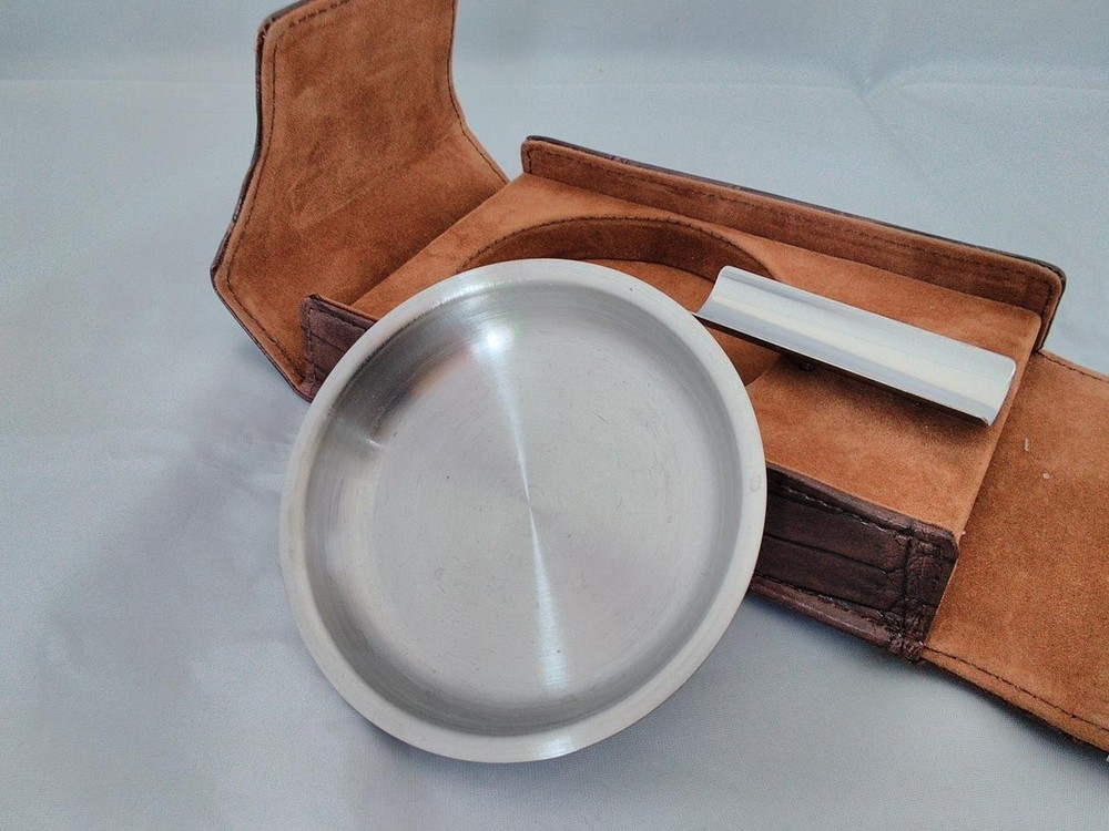 Snap-on Cigar Holder and Ashtray Tool