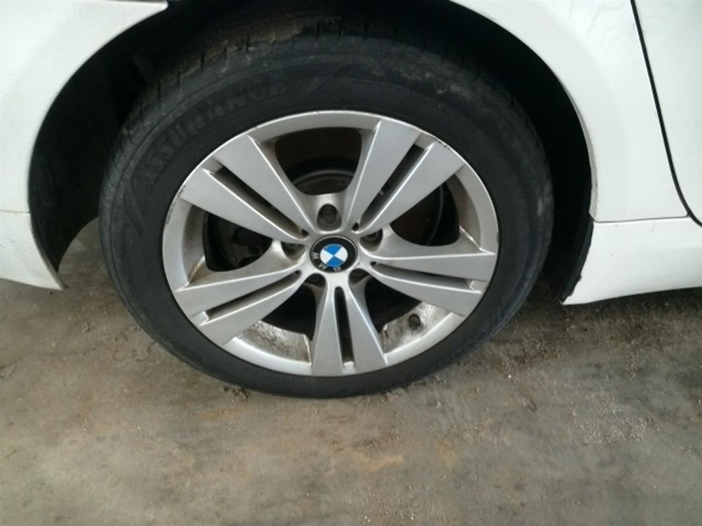 528I 2010 High Mounted Stop Light 104788876