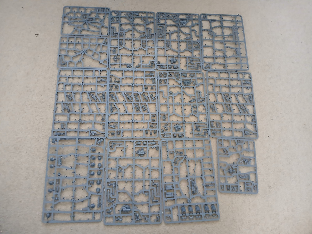 Warhammer Chaos Space Marines Spare Bits On Sprure Games Workshop