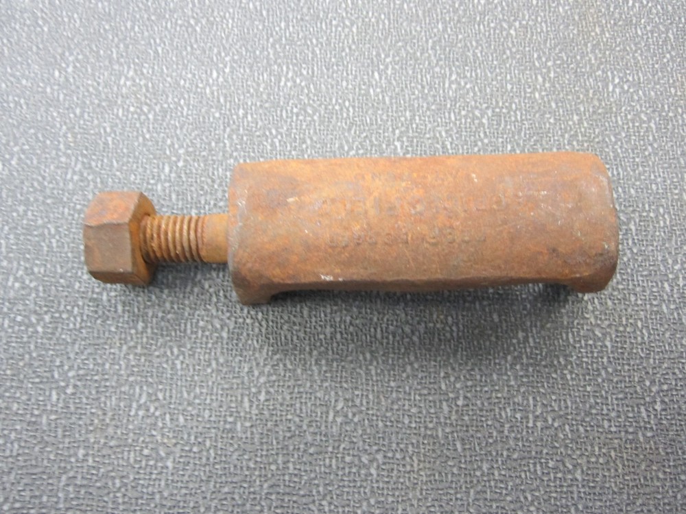 CONNECTOR - FARM TOOL - WITH BOLT AND NUT 4-5/8" Long