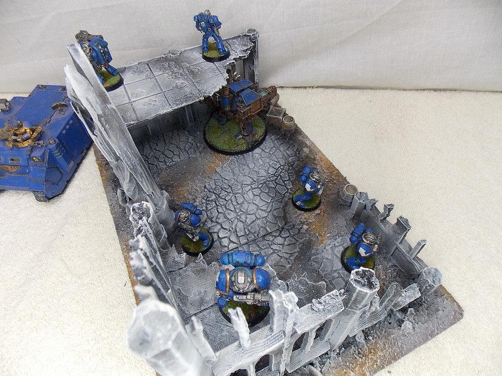 WARGAMING TERRAIN PAINTED BUILDING