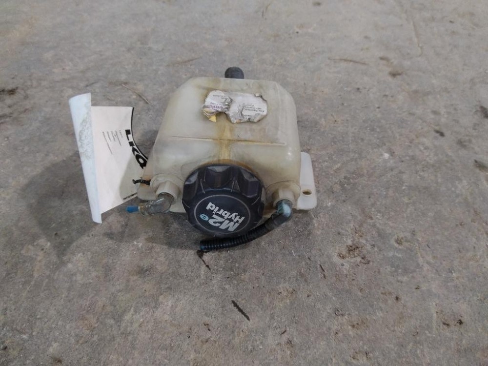 For 2014 FREIGHTLINER M2 106 RADIATOR OVERFLOW TANK , MN