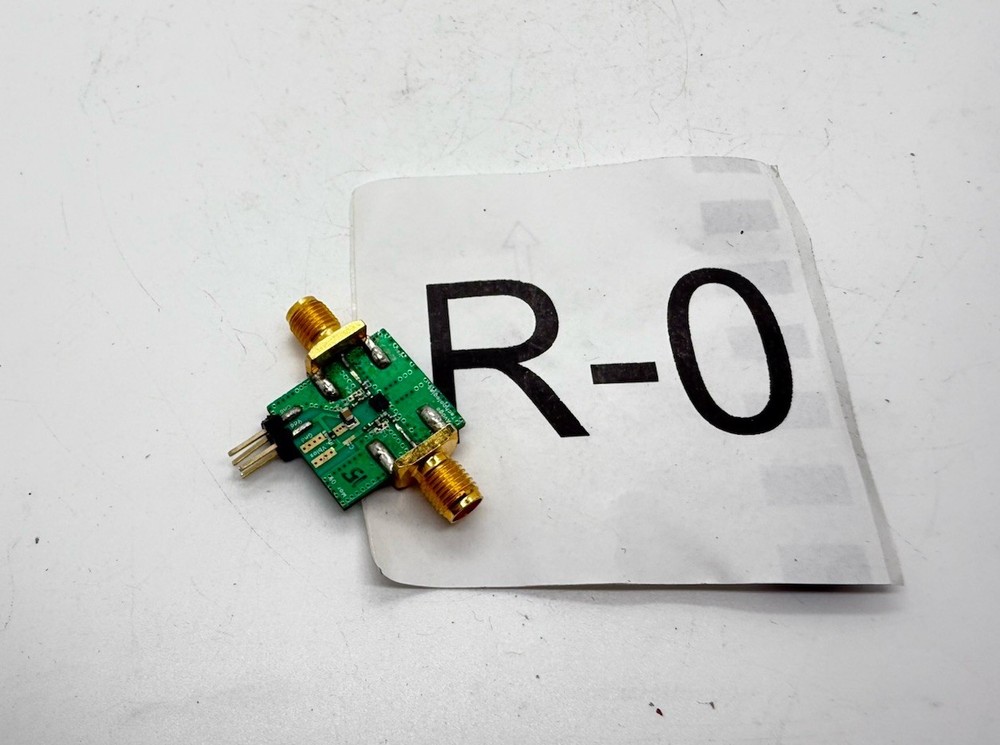 RF LNA Amplifier Module with Bias Tee