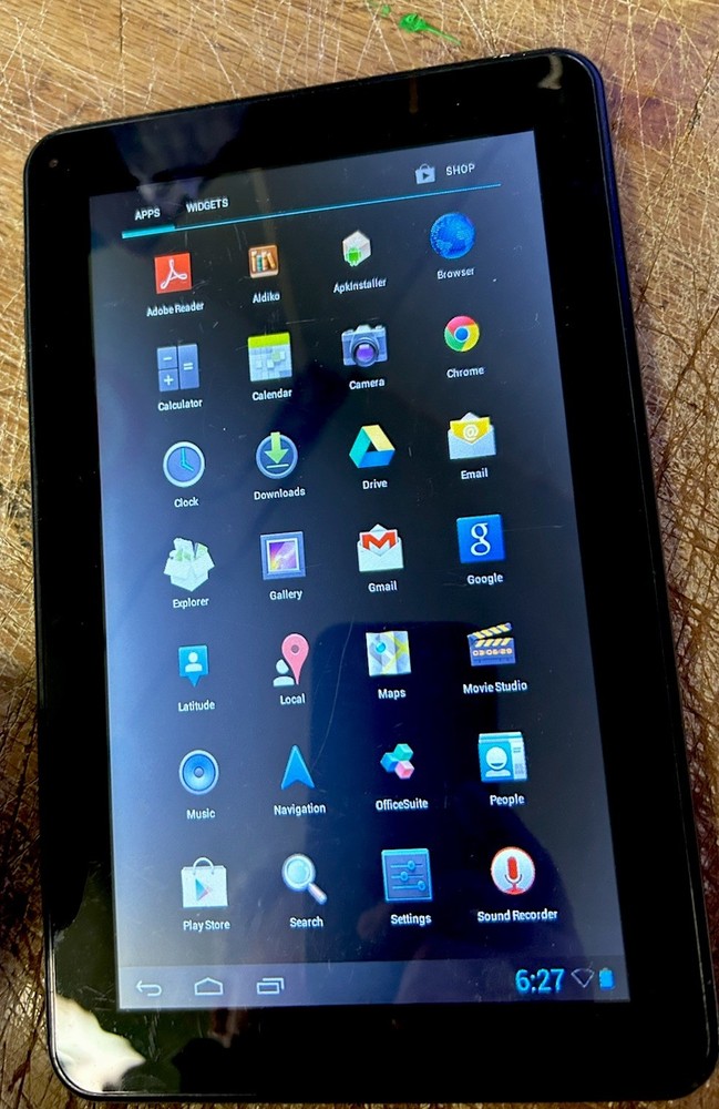 DOPO M975 9" Multi-Touch Screen Table Tablet Powers Up