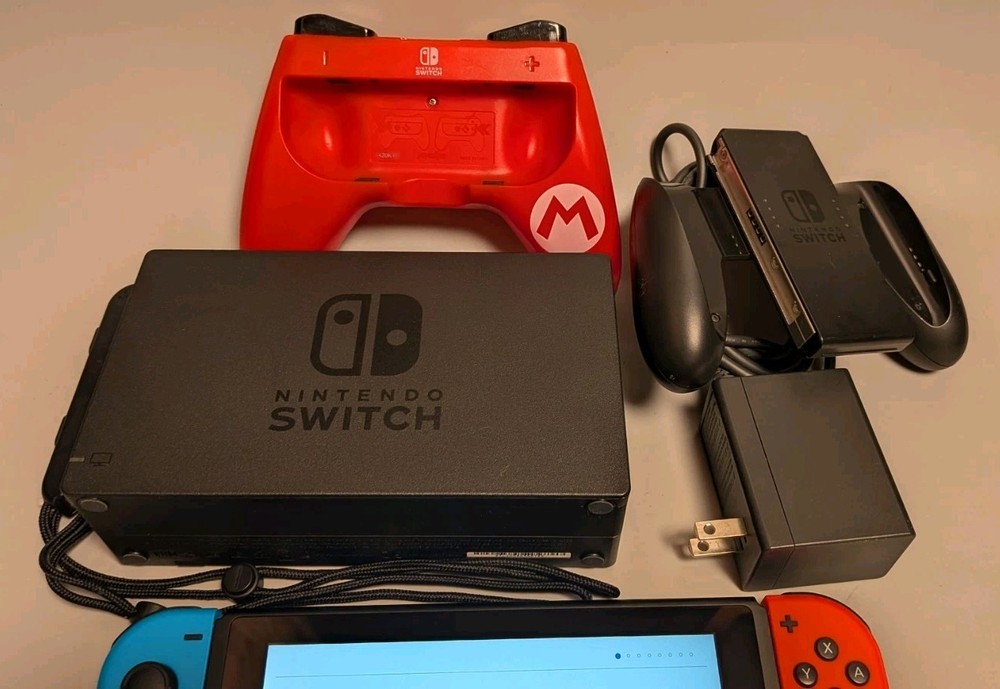 Nintendo Switch HAC-001(-01) Handheld Console - 128GB - OLED bundle with Extras