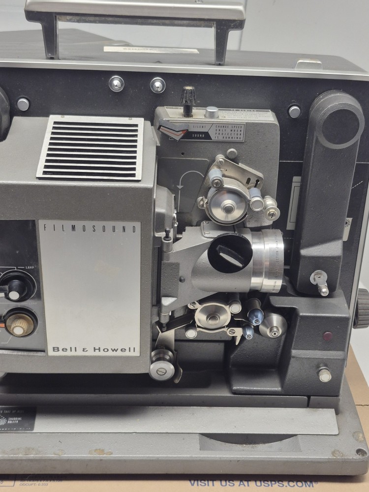 Bell & Howell 535 16mm Filmosound Projector Read Description