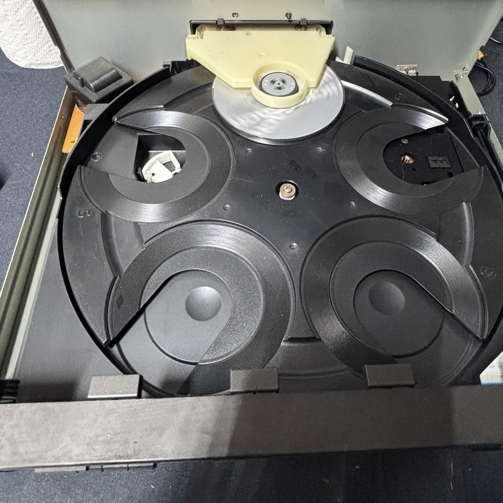 Technics SL-PD627 MASH Compact Disc Changer - 5 Disc - Black - Tested Working