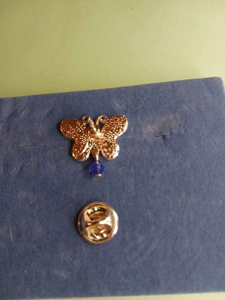 AVON Blue Butterfly Lapel Pin Dangling Bead
