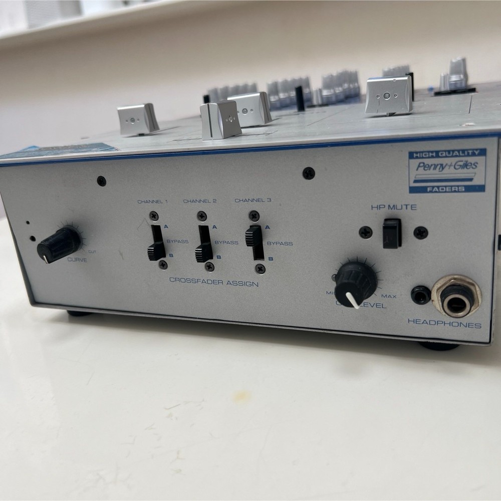 Stanton DJ Techno Scratch Mixer Professional Mixing Controller SMX-501