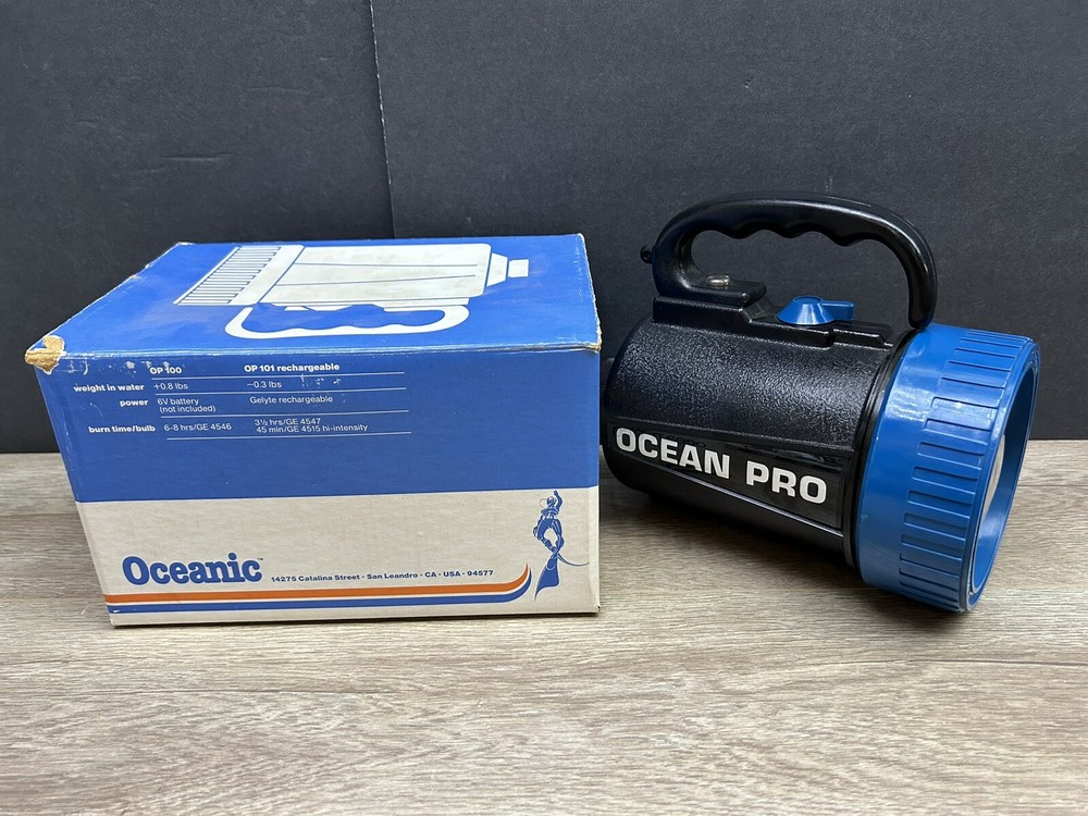 Vintage OCEANIC Ocean Pro Dive Snorkel Flashlight Hand Light