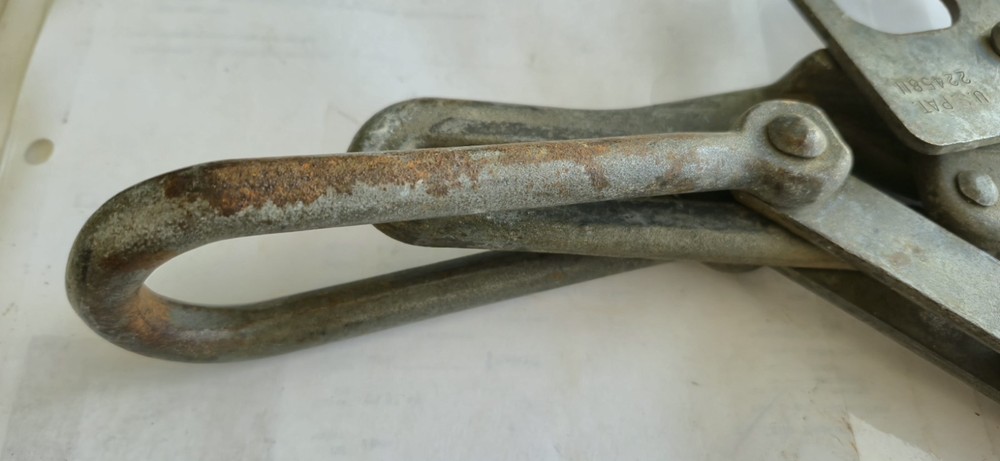 Klein 1613-40BH Chicago Grip Latch 4500lbs Cable Puller.