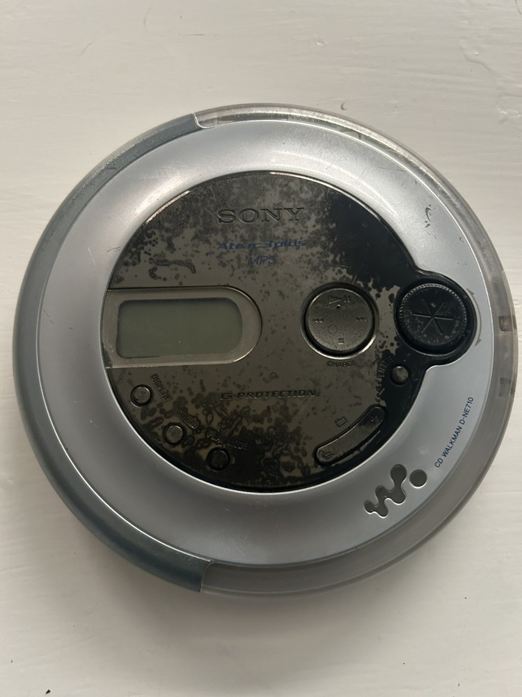 Sony Walkman D-NE710 Personal CD/MP3 Player - TESTED