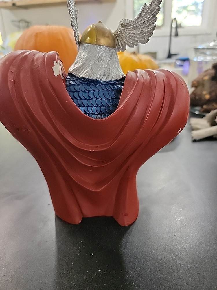 Battle Armor Thor Bust by Dynamic Forces Damaged #15