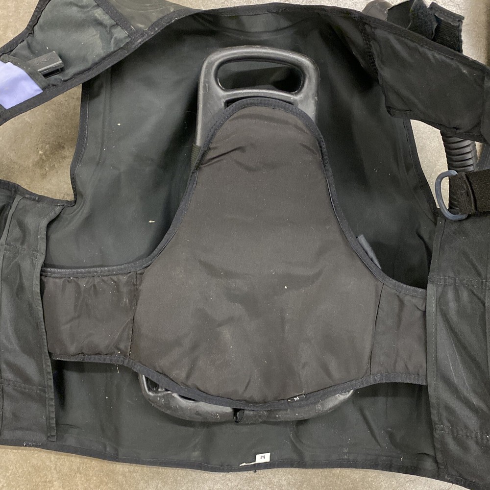 Cavalero Aqua Lung Divers Vest Size Medium (Pair)