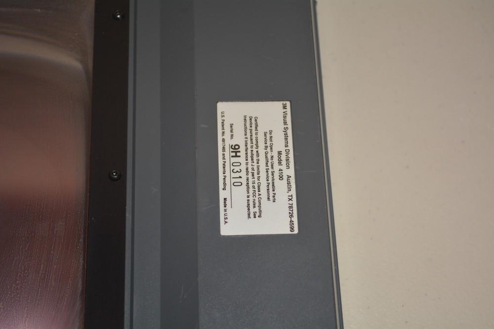 ^ 3M Visuals 4100 Projection Panel #D322
