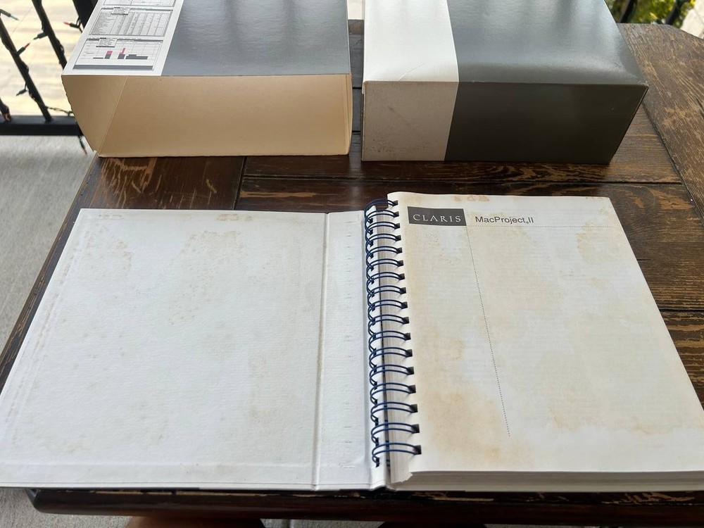 Claris MacProject II Boxed Software Disks Manuals Vintage