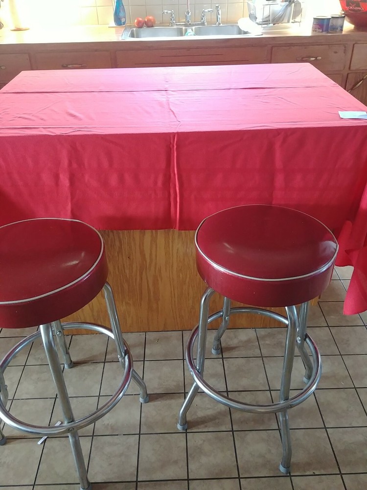 Christmas Red Rectangular Tablecloths, 2 Sizes Available-88x56 & 80x58,