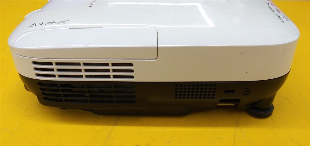 ⭐️⭐️⭐️⭐️⭐️ Epson VS200 Model H391A LCD Desktop Projector