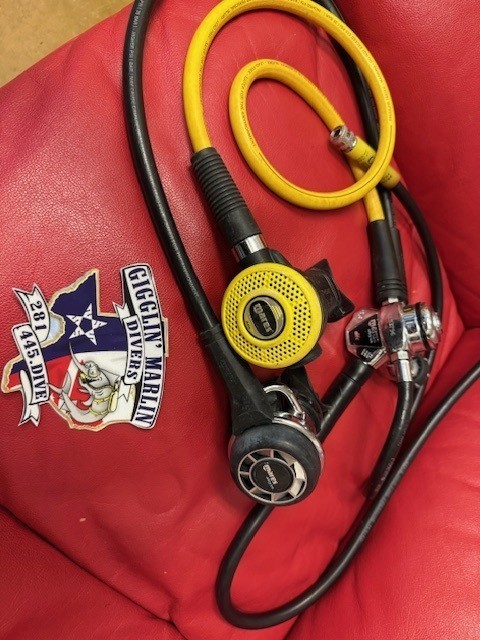SCUBA REGULATOR - MARES, ABYSS 22, AXIS OCTOPUS, BCD Hose