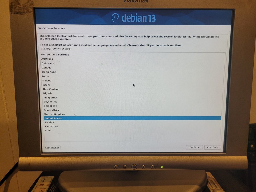 Debian 13 Linux "Trixie" x64 Installer on 16G USB Stick Rock Solid Linux Distro!