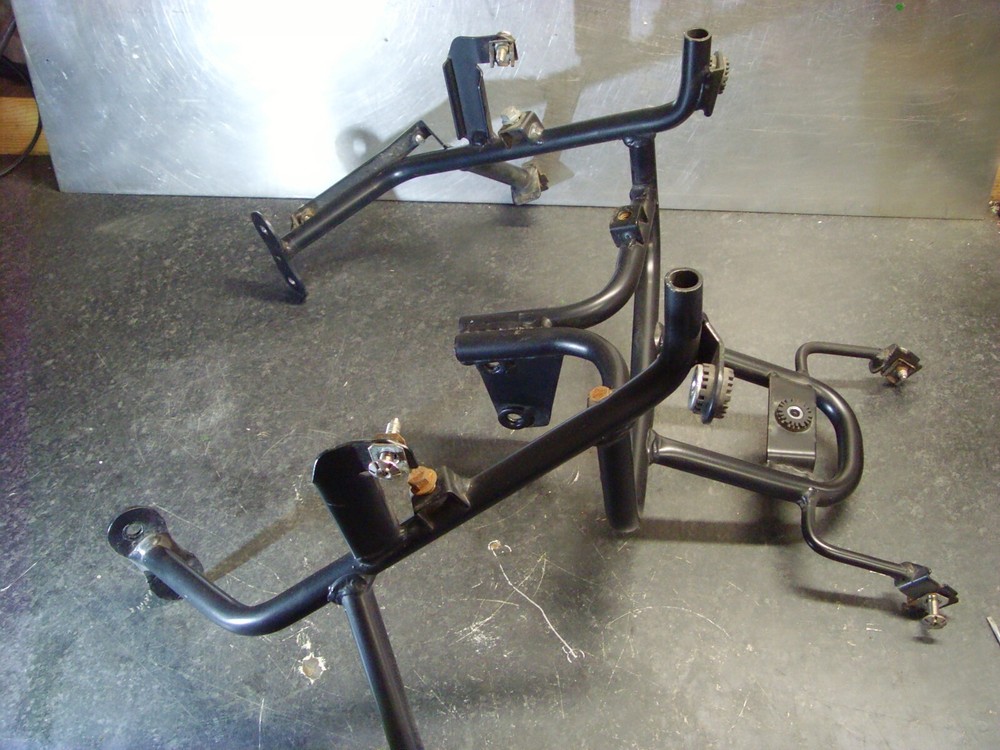 BENELLI TRK 502 X 2019 FRONT FAIRING/HEADLIGHT SUPPORT BRACKET MOUNT