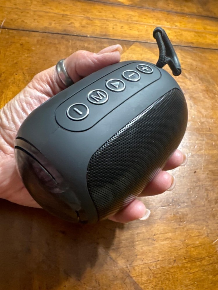 Portable Bluetooth Speaker with 3.5mm AUX Input, AUX Line-in Speaker for PC