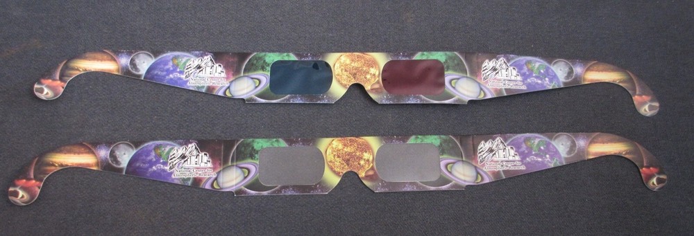 1996 Rainbow Symphony Inc. - Rainbow and 3D Glasses