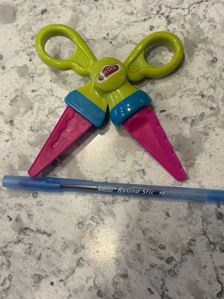 Play-Doh Super Tools Flip N Snip Scissors Hasbro