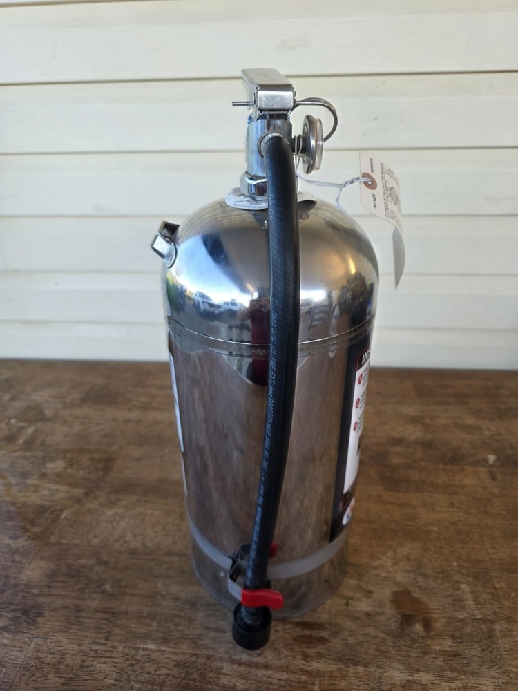 Badger Fire Extinguisher – 6 Liter (Class K) WC-100