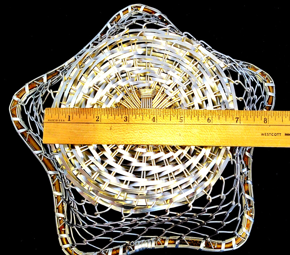 STAR METAL BASKET