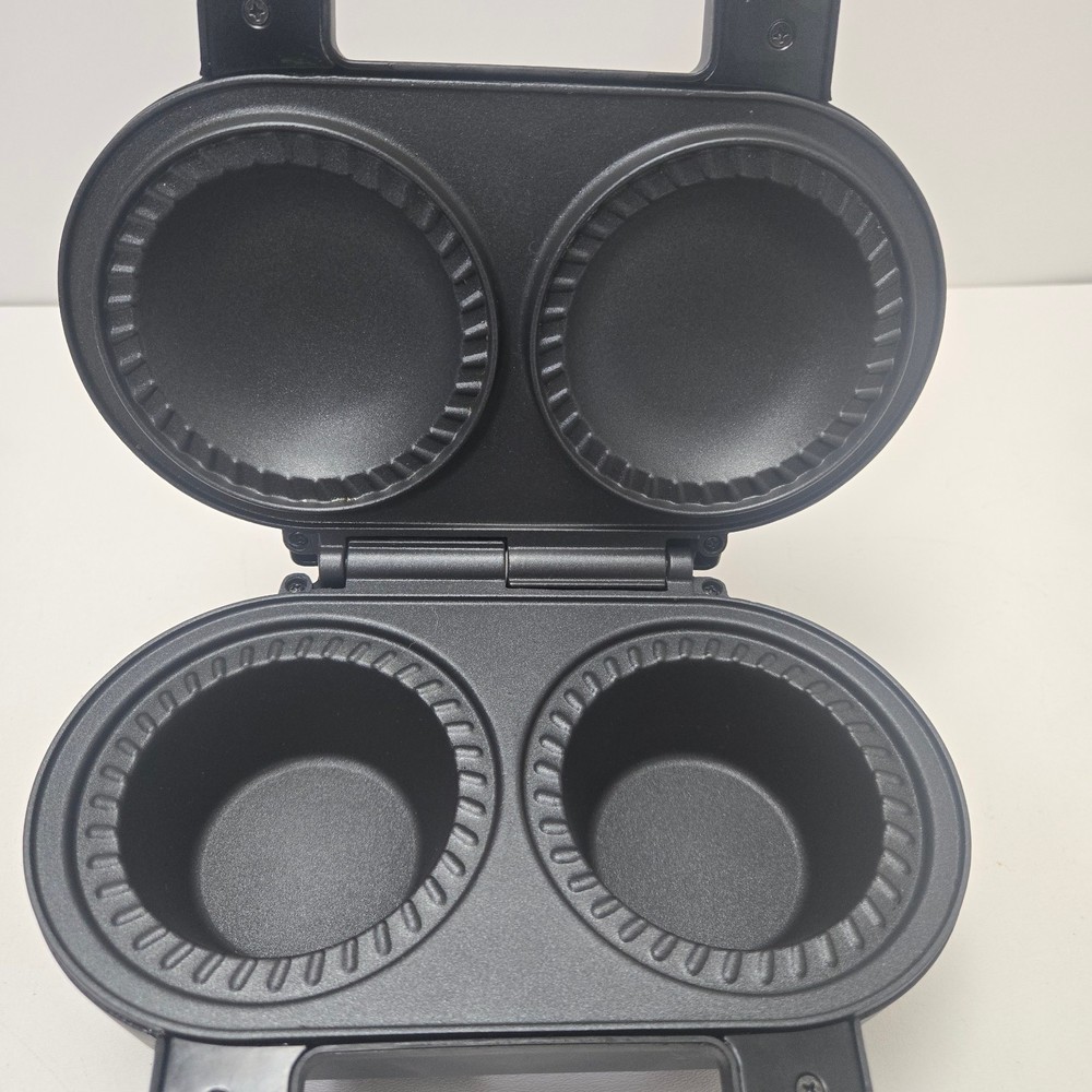 Wolfgang Puck BPM00020 Pie Maker Working