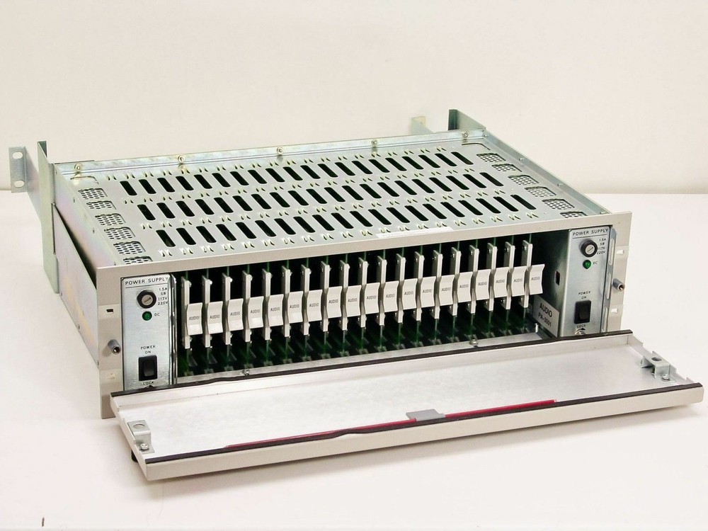 BTS RF-3000A Locking Chassis with BAA-3000 Analog Audio Mono Distribution Cards