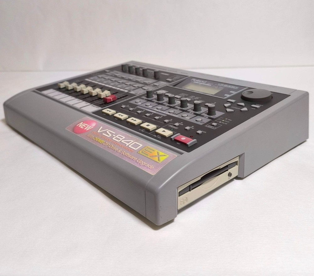 Roland VS-840 EX Digital Studio Workstation Portable Multitrack Recorder Japan