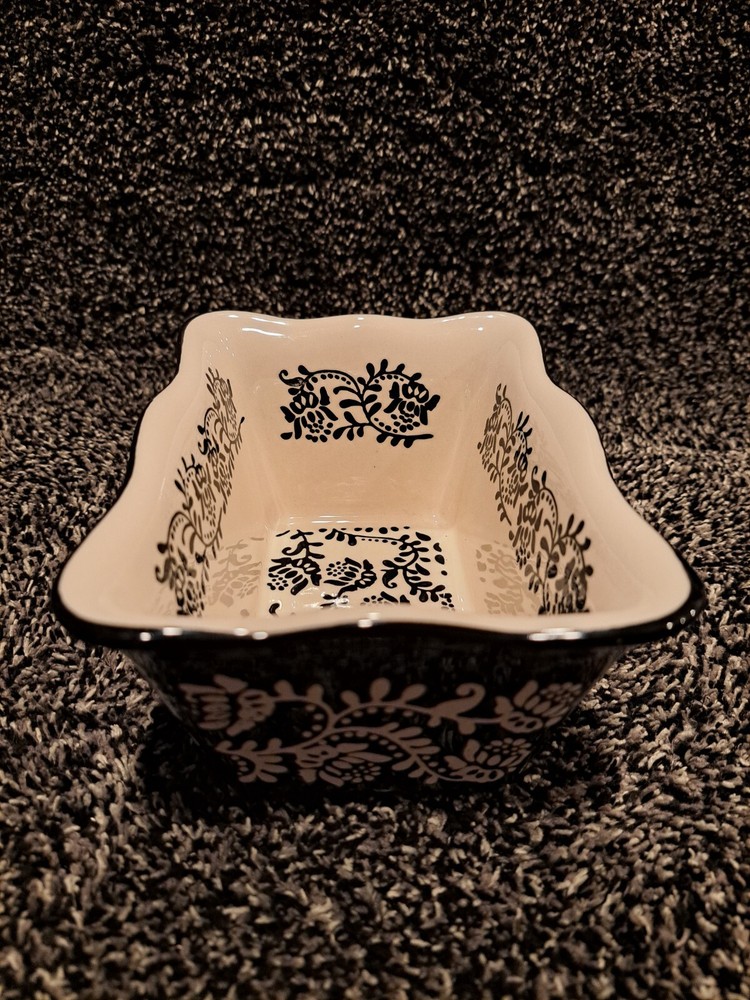 Stoneware Bread Pans, 2 Sizes - B&W Floral Pattern Glazed Ceramic Bakeware Set