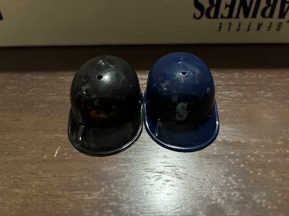 Mariners Checker Set 1997 Vs Orioles