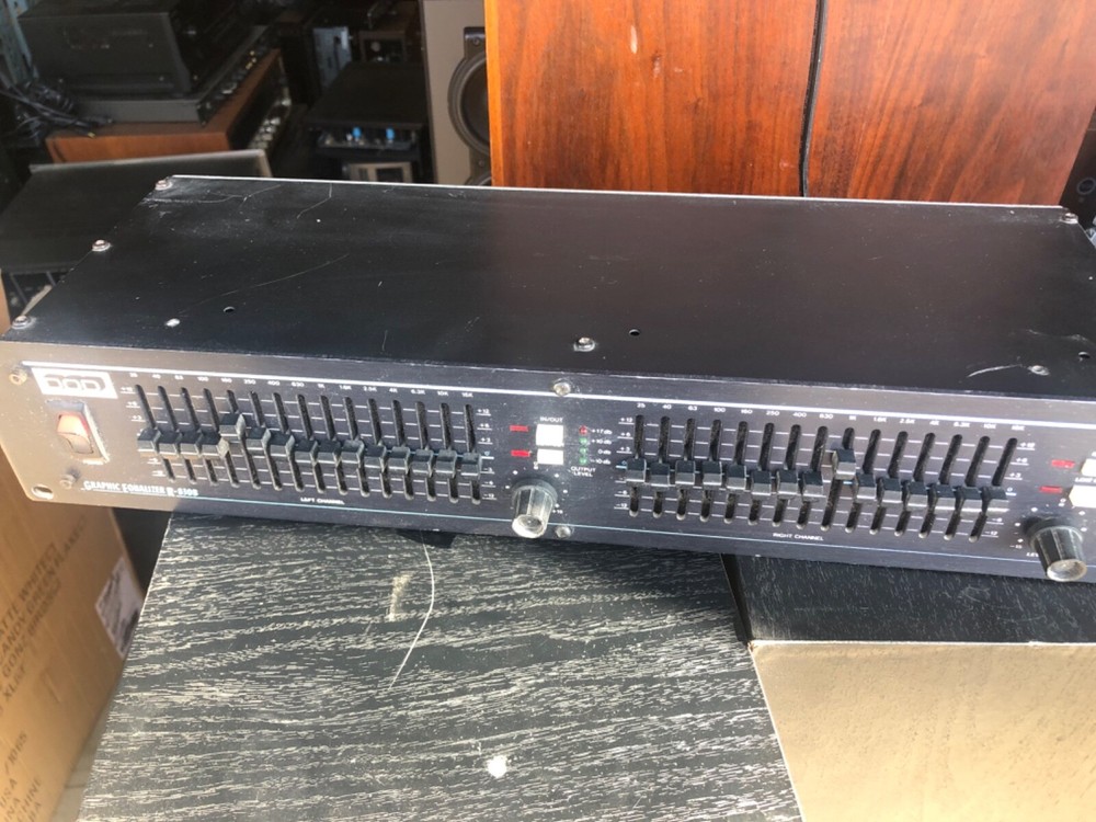 DOD graphic equalizer R-830B