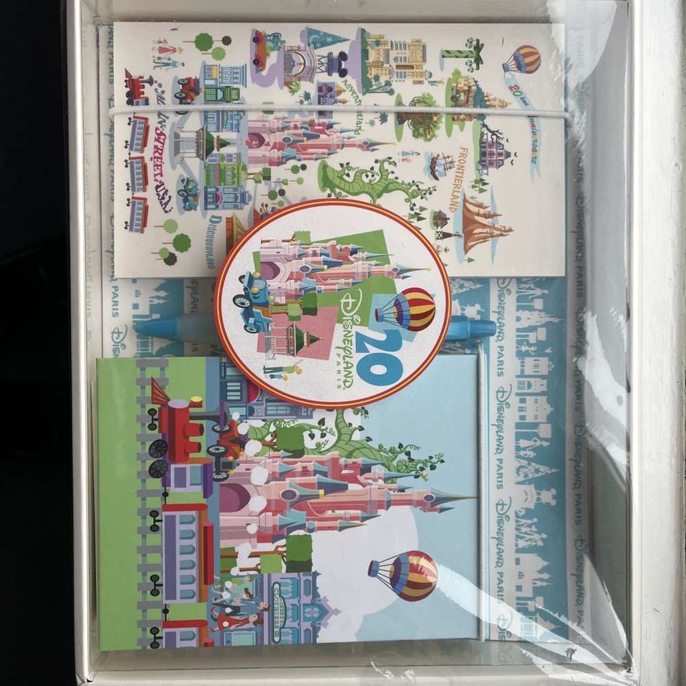 Disneyland Paris Writing Set