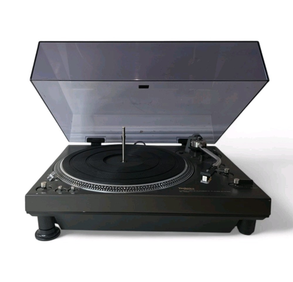 Technics SL-1350 Direct Drive Automatic Turntable *READ*