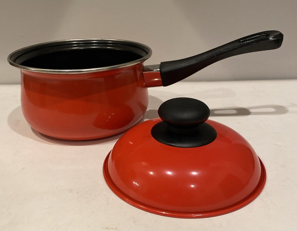 Enamelware Pan With Lid Solid RED Enamel Medium Pot Farmhouse 6.5” Diameter