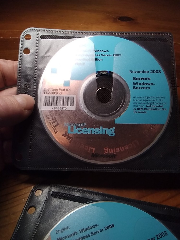 Microsoft Licensing Windows Server 2003 Small Business Standard Edition 3 Discs